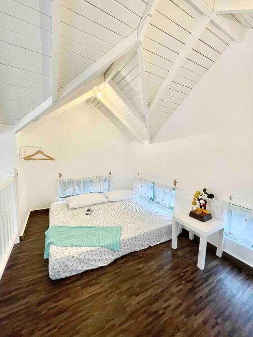 Вилла Sea Kecil Tiny House Near Jetty Of Kuala Besut Kampong Nail Экстерьер фото